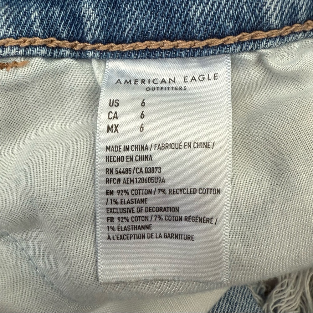 Women’s American Eagle Highest Rise 90s Boyfriend Jean Shorts Raw Hem Size 6 - Picture 11 of 15